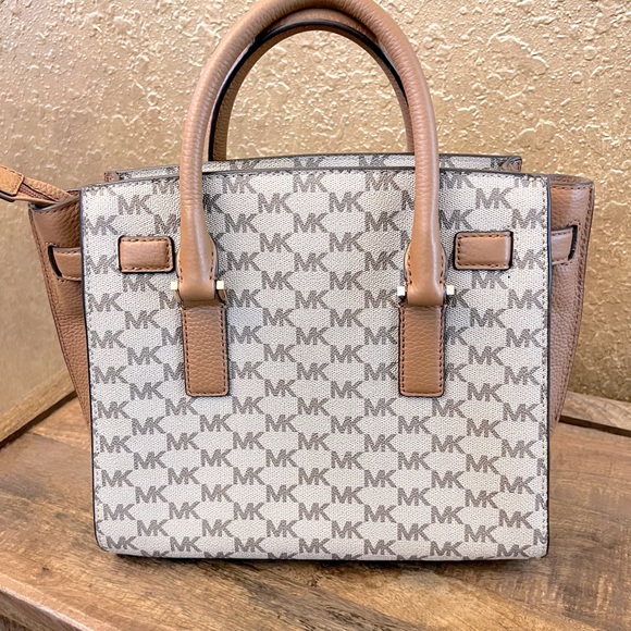 NWOT Michael Kors Handbag Purse - Picture 15 of 16